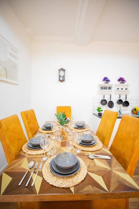 Perfect Location 4Bed 2 Bath Spacious Apartment London Kültér fotó
