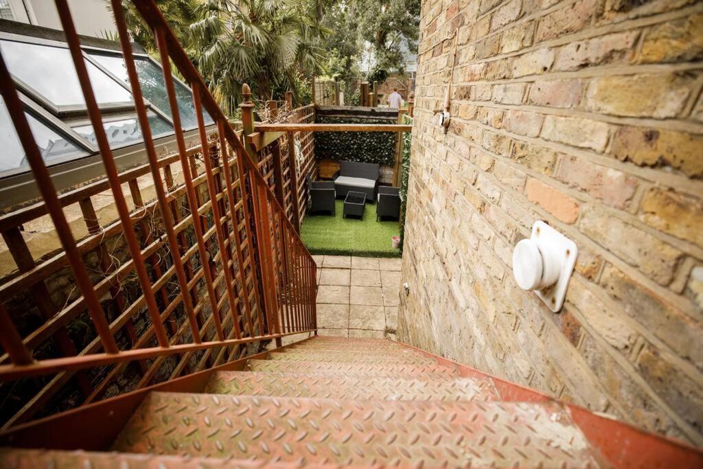 Perfect Location 4Bed 2 Bath Spacious Apartment London Kültér fotó
